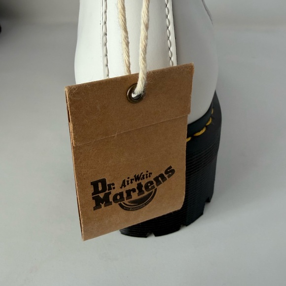 Dr. Martens 2976 Quad White Leather Chelsea Boots Women US 8 Slip Resistant - Picture 16 of 16